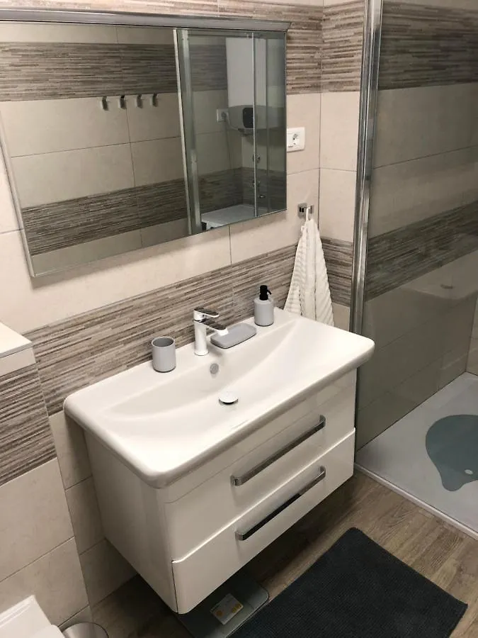 Pula Center Seaview Apartment 0*,