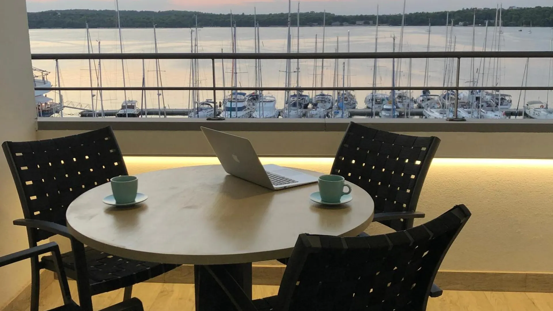 Pula Center Seaview Apartment contacts