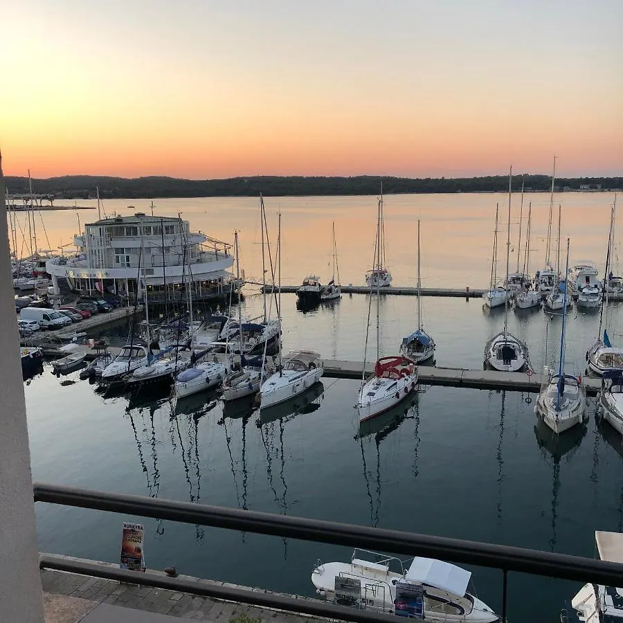 Pula Center Seaview Apartment Croatia