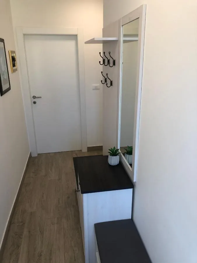 Pula Center Seaview Apartment