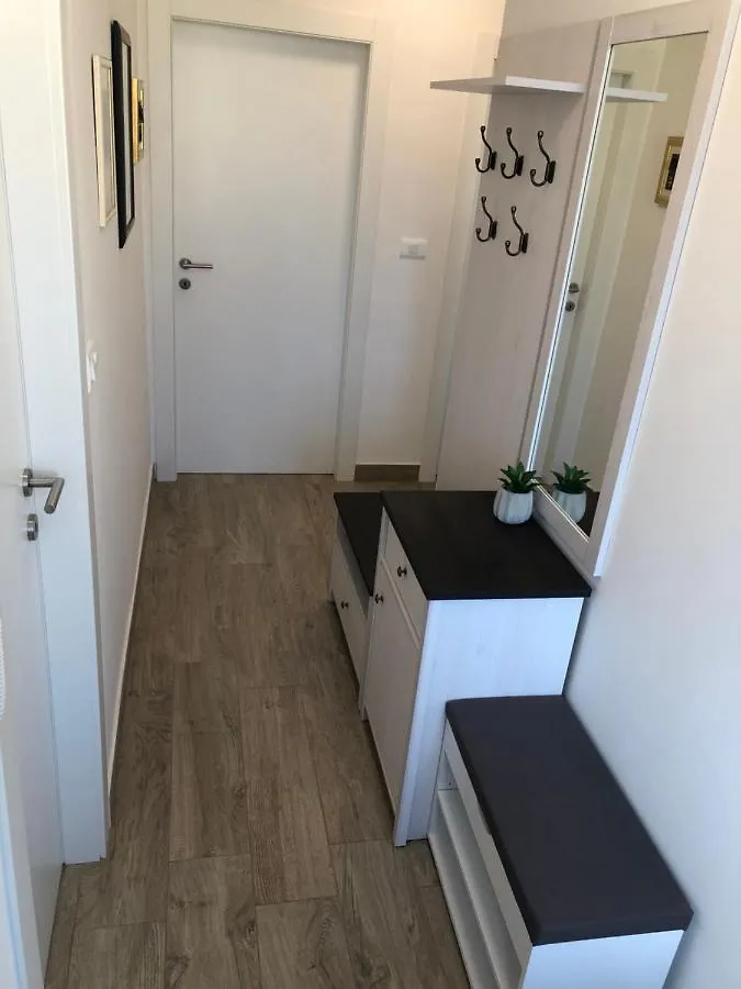 Pula Center Seaview Apartment